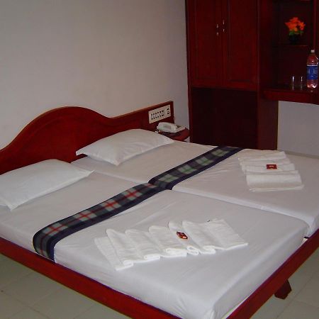 Hotel Yercaud International Kültér fotó