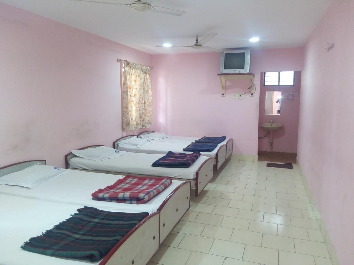 Hotel Yercaud International Kültér fotó